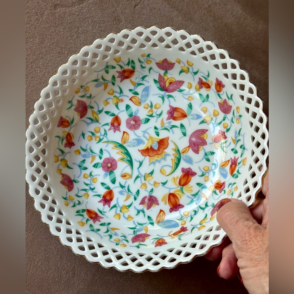 Porcelain German Bowl Floral Painted Interior Lattice Edging No chips/cracks EUC